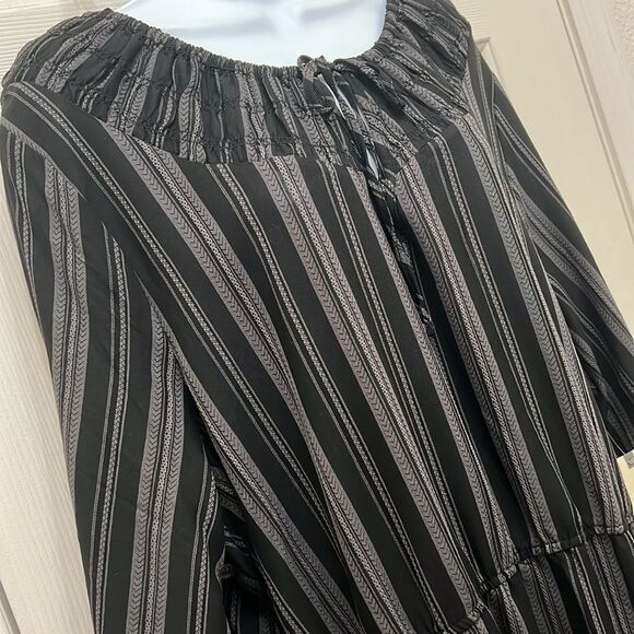 Terra & Sky Black Ruffled Tiered Dress Tie VNeck Long Bishop Sleeve Maxi Plus 3X - Picture 4 of 14